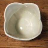 Small porcelain vase or pot