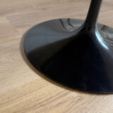 Knoll table - Eero Saarinen coffee table