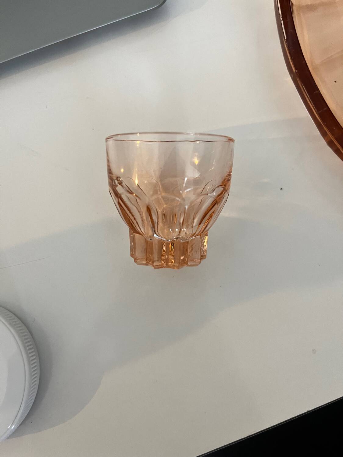 Service à apéritif vintage en verre rose
