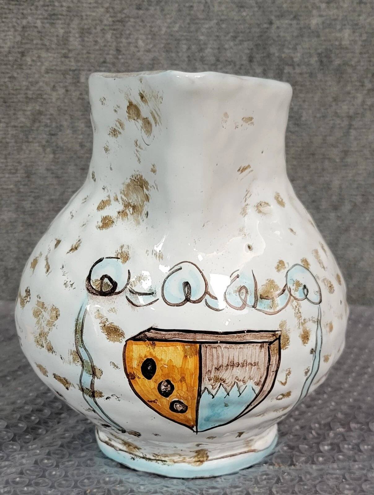 Sicily Pluchino Del Chiaro: Vintage ceramic vase with painted decorations