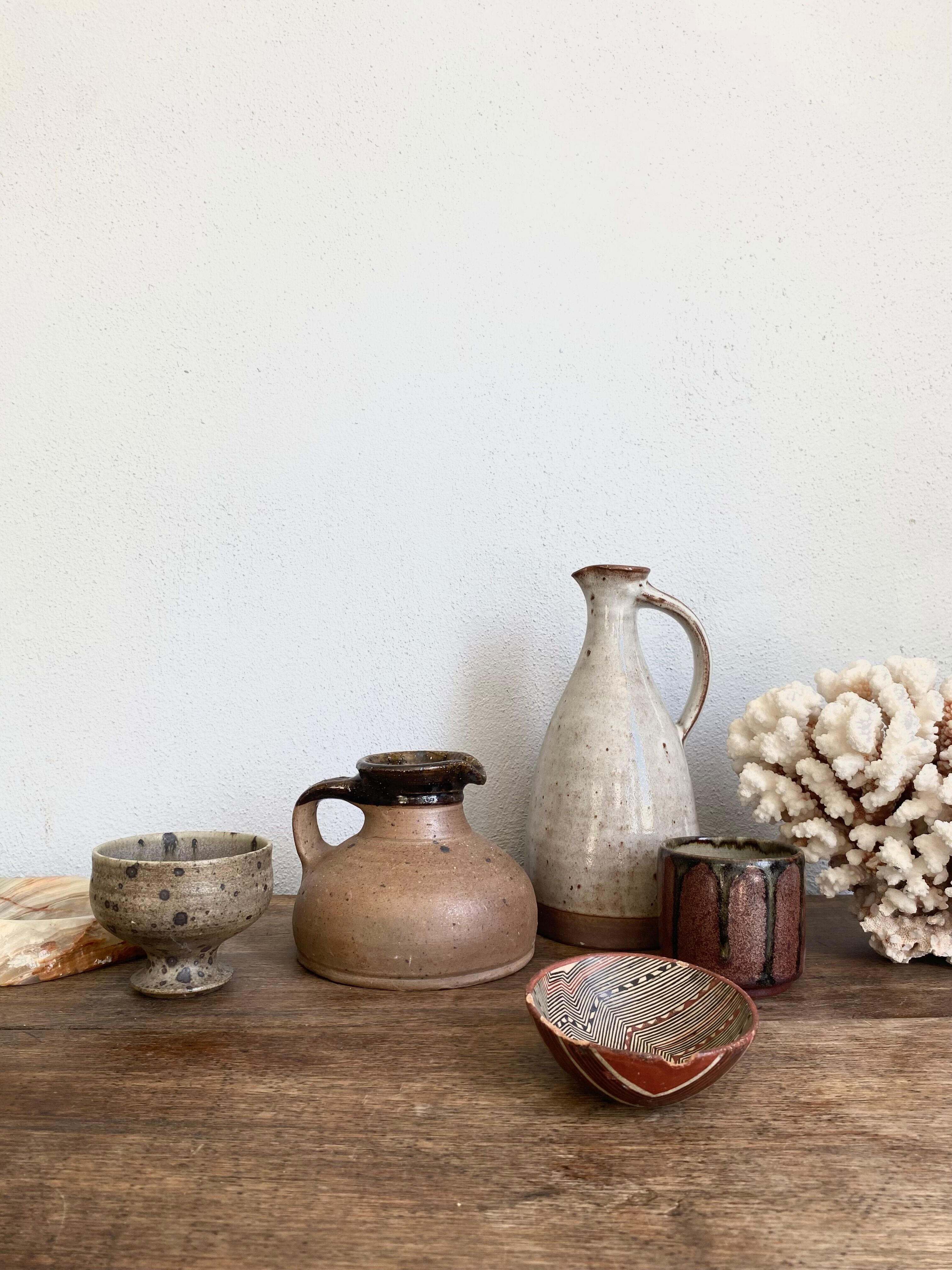 Coral XXL on its foot