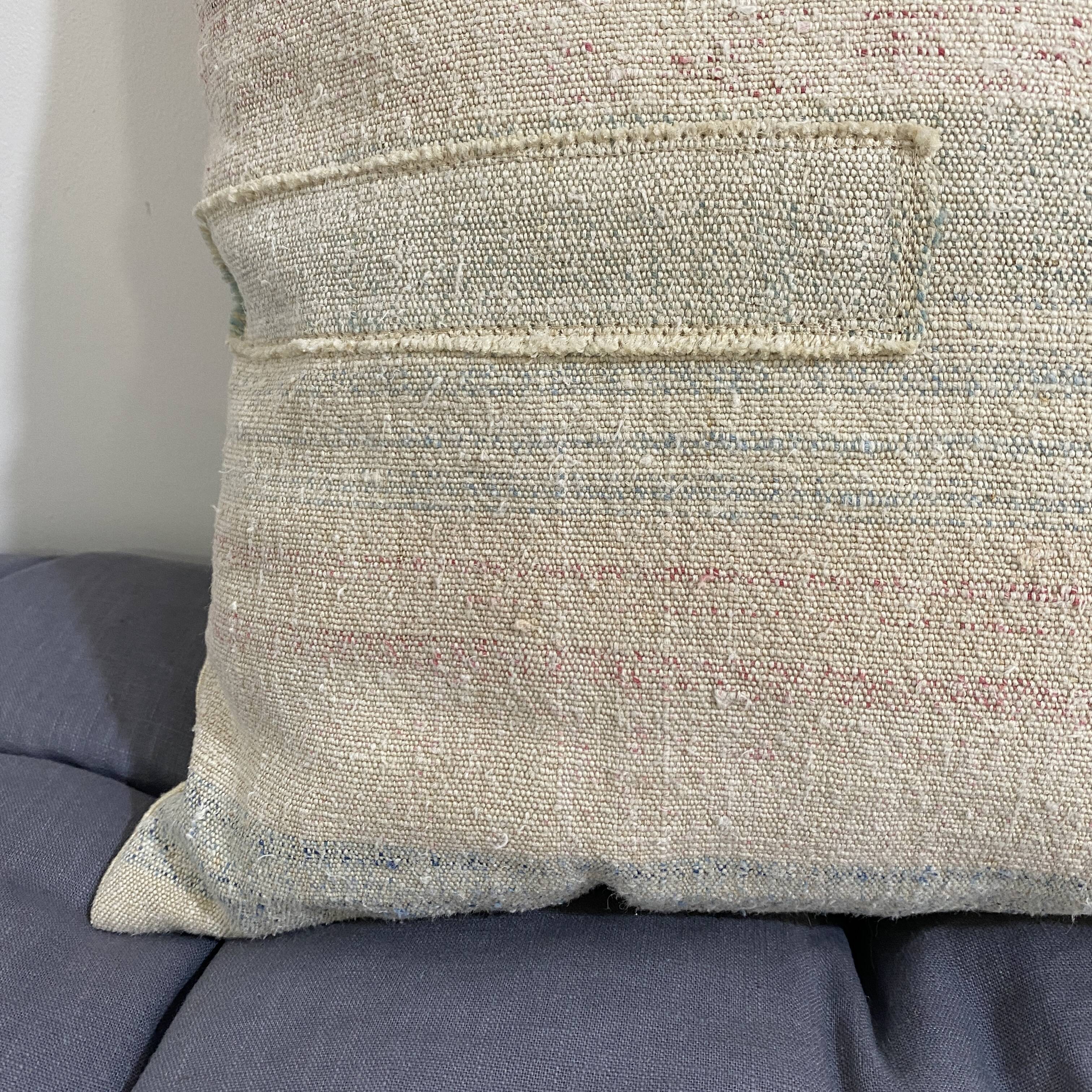 Handmade cushion in vintage fabric, Kilim style.