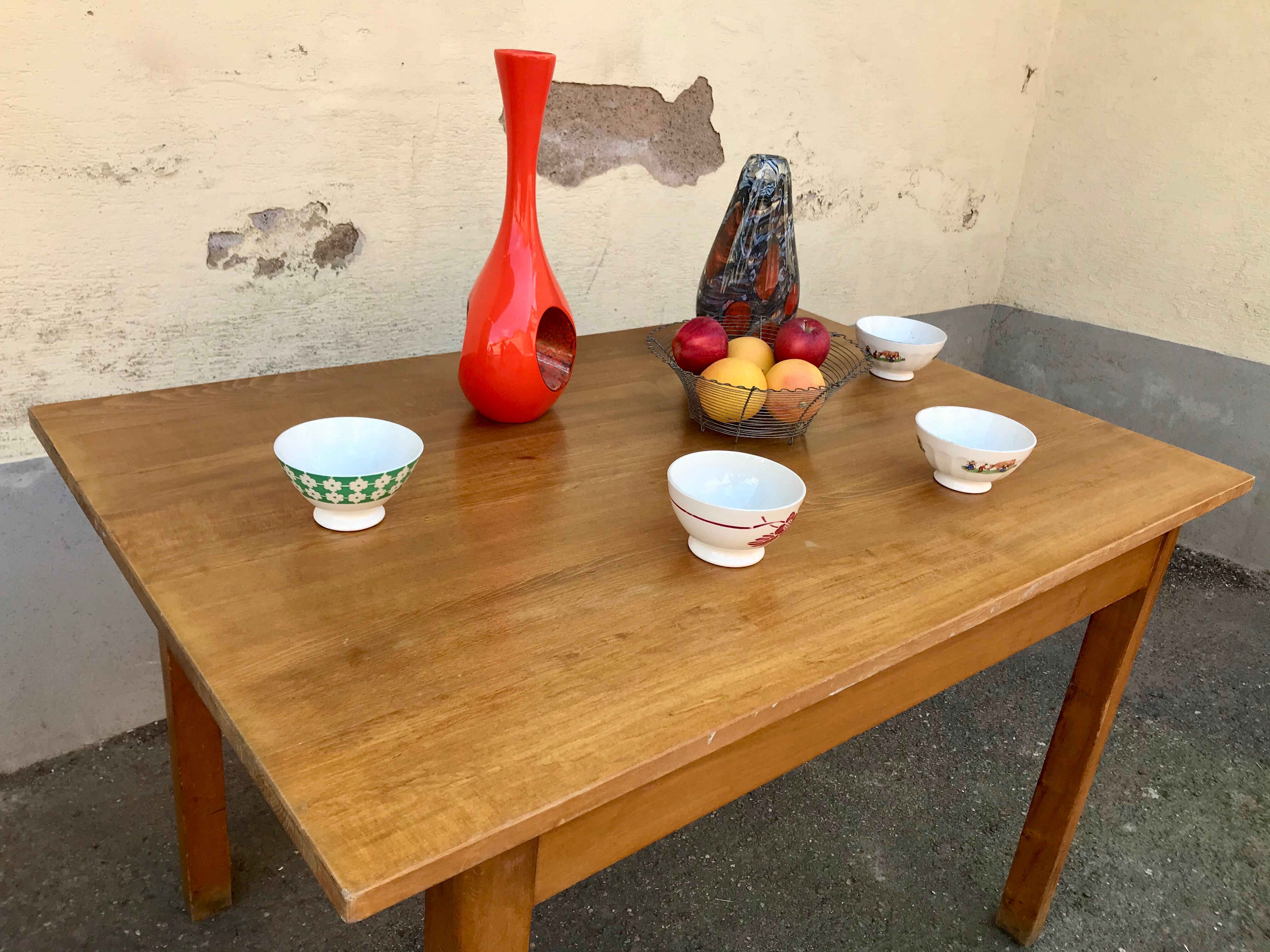 Table bistrot vintage annee 1950 en hetre
