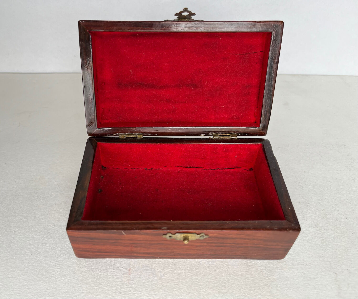 Wooden jewelry box
