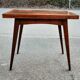 Table transformable pieds compas années 50
