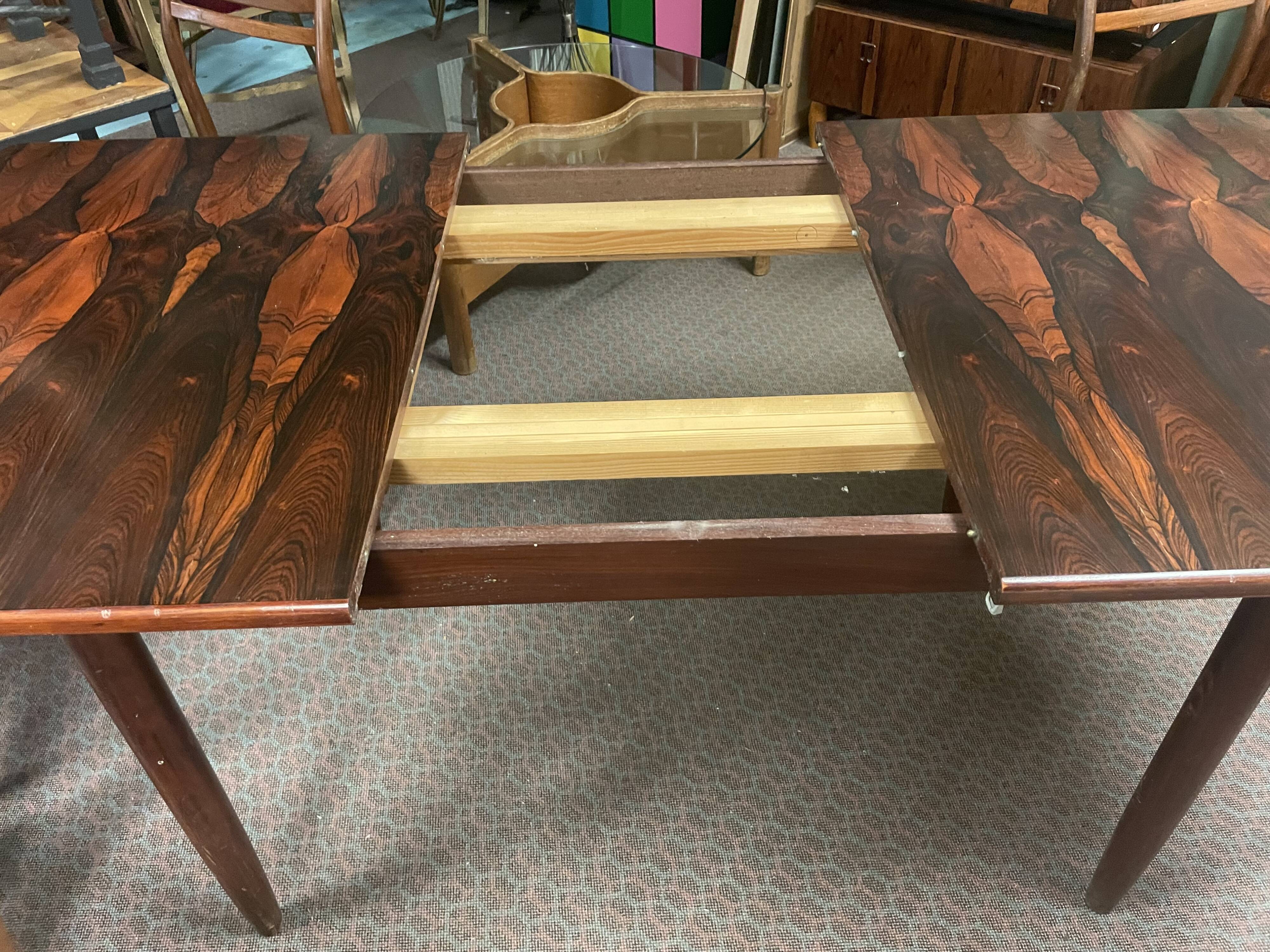 Scandinavian rosewood dining table from Rio