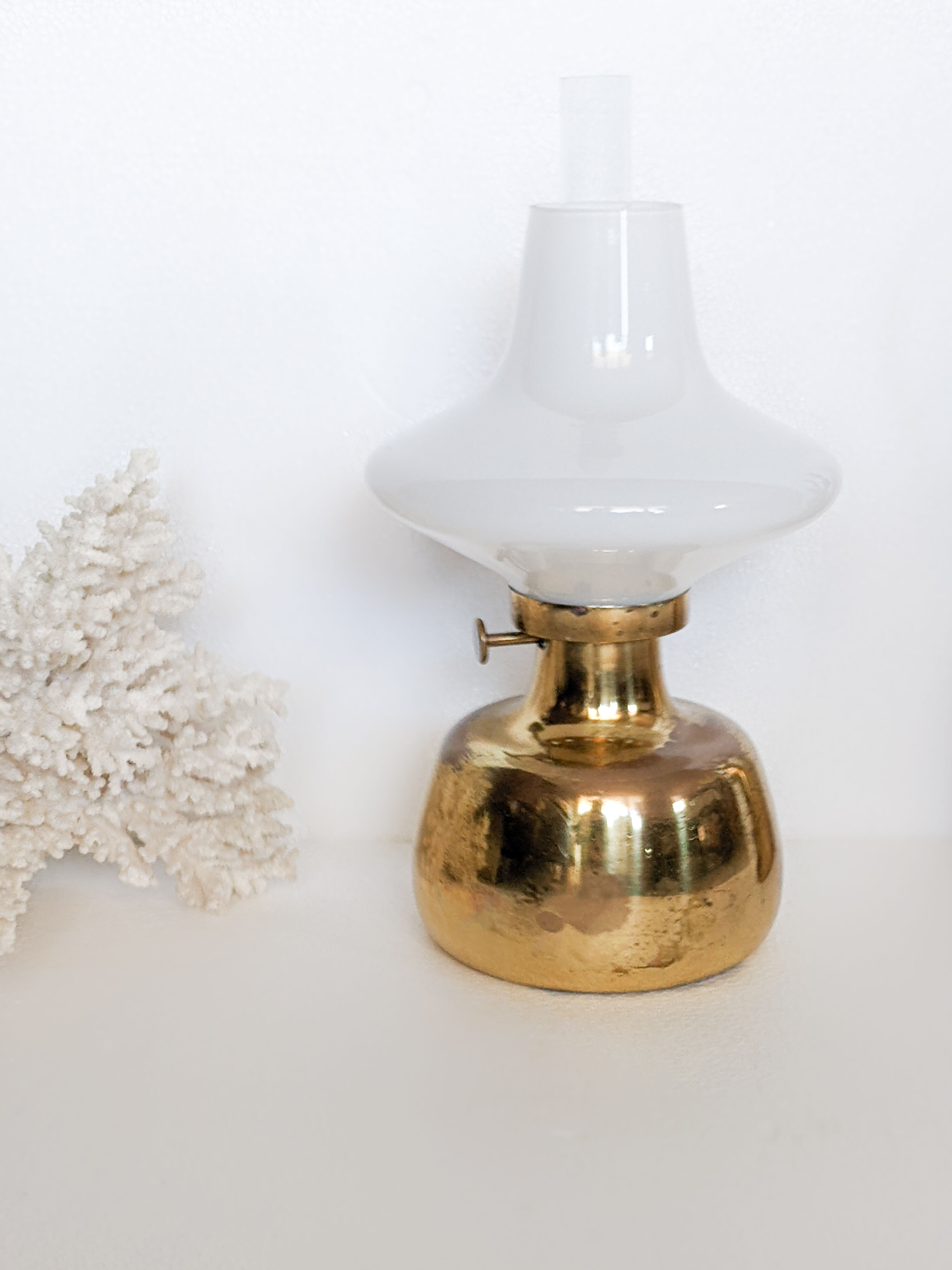 Lampe à huile petronella par tue poulsen & henning koppel pour louis poulsen 1960 design scandinave