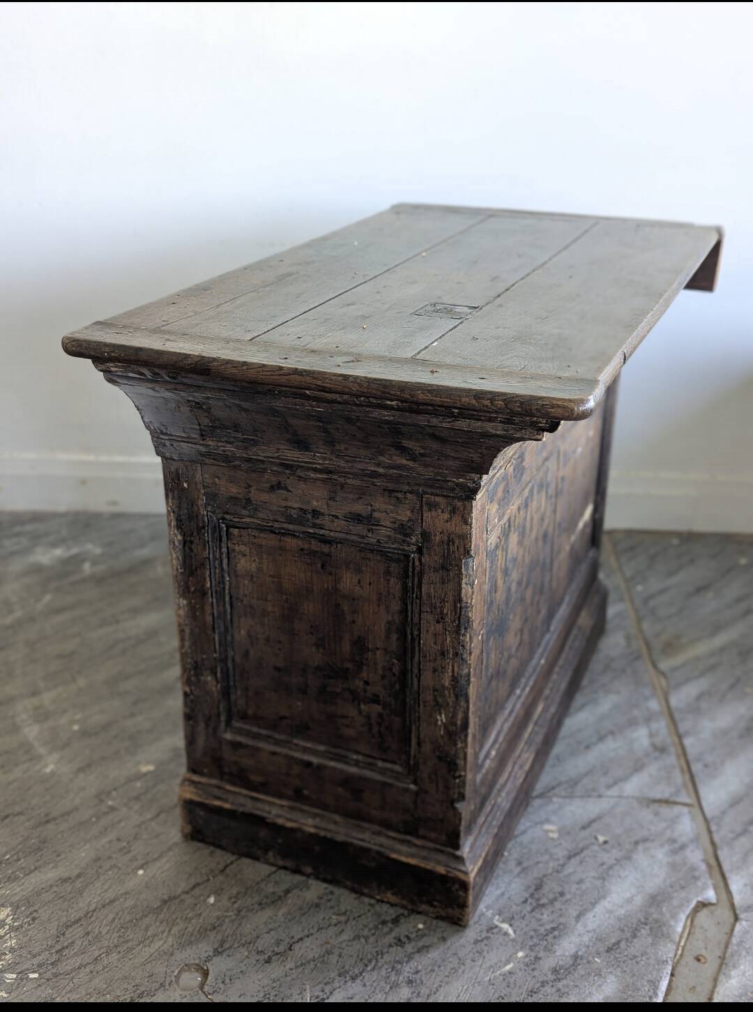 Tradesman's cabinet with drawers