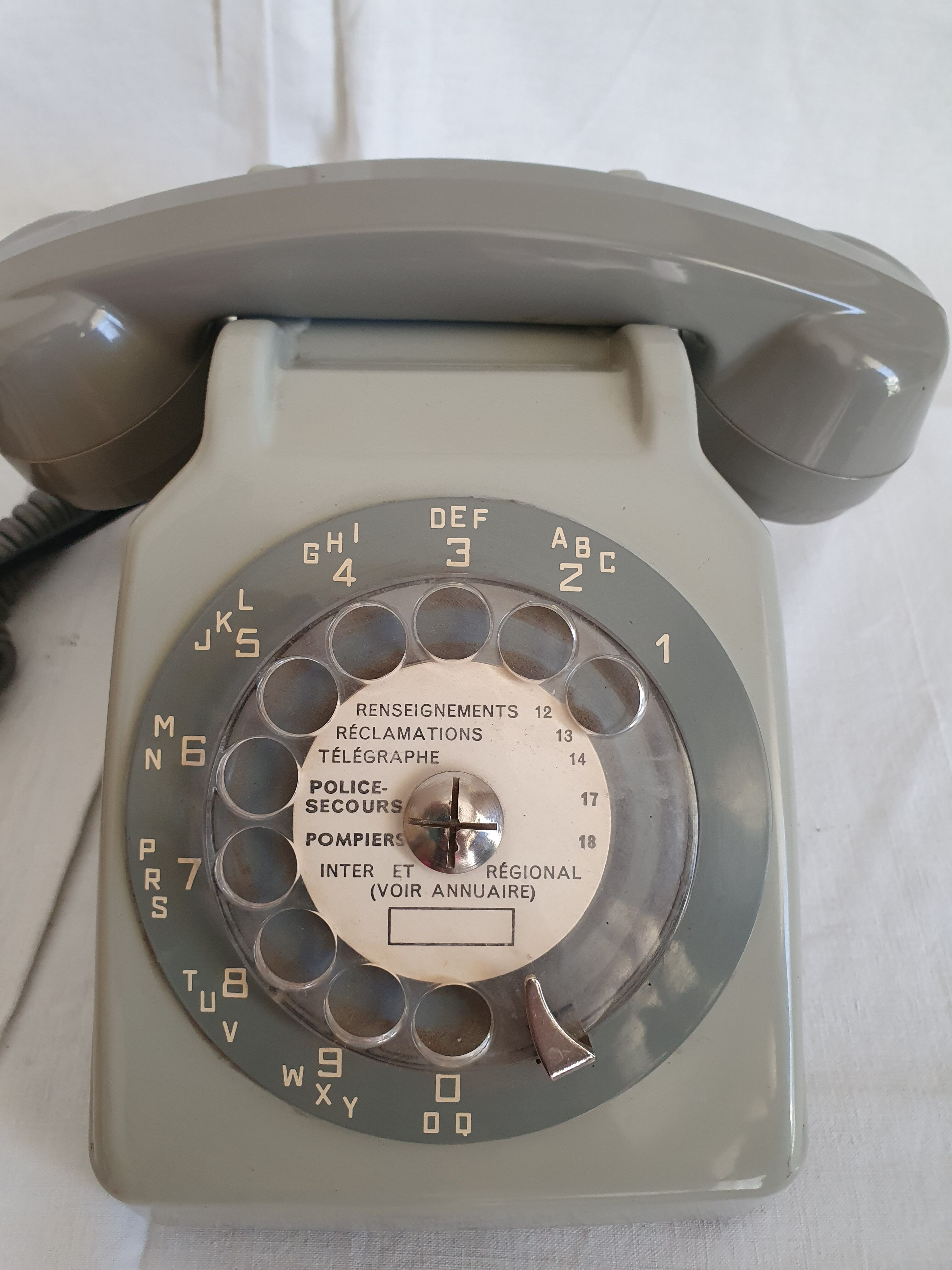 Vintage phone SOCOTEL S 63 grey