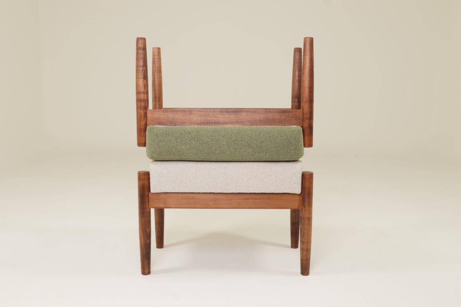 Set two footrest in vintage style, boucle upholstery, wooden pouffe