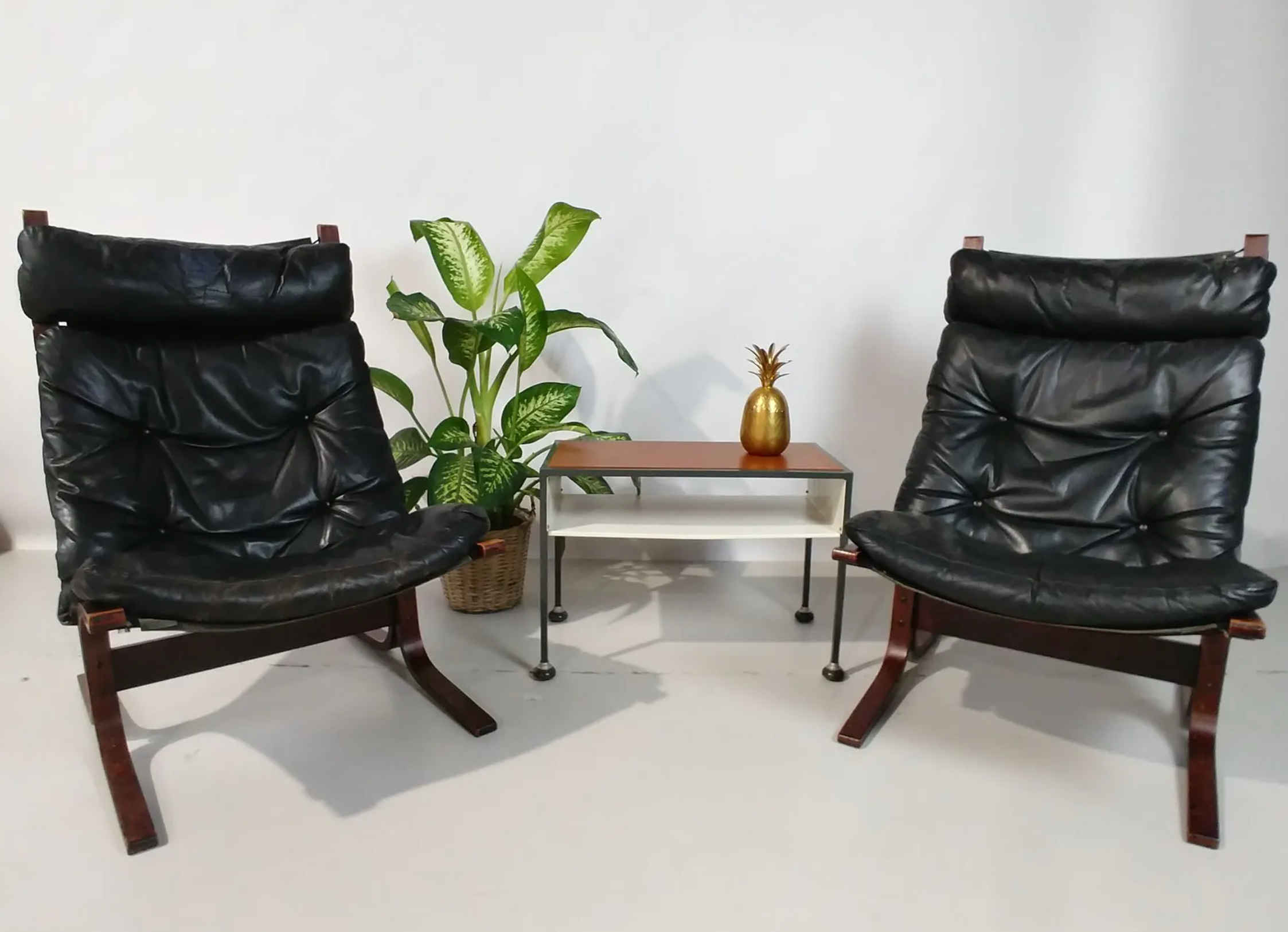 Pair of Siesta chairs by Ingmar Reling