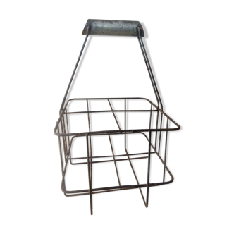 Iron bottle basket