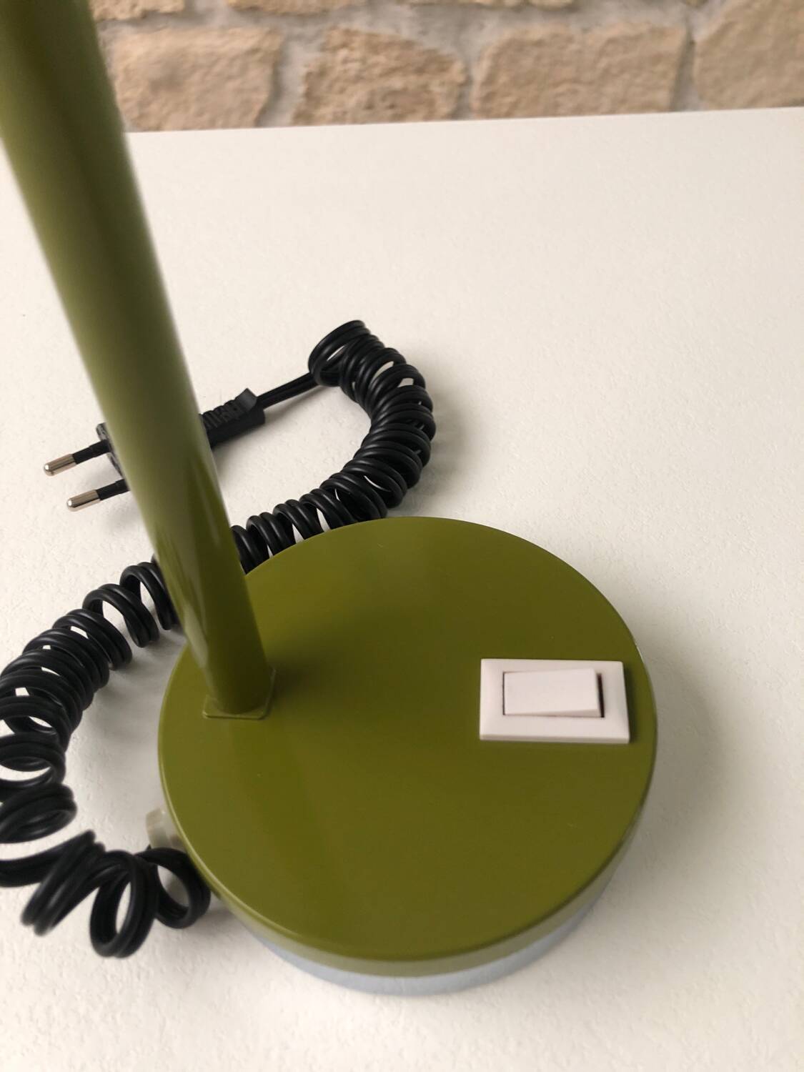 Metal desk lamp