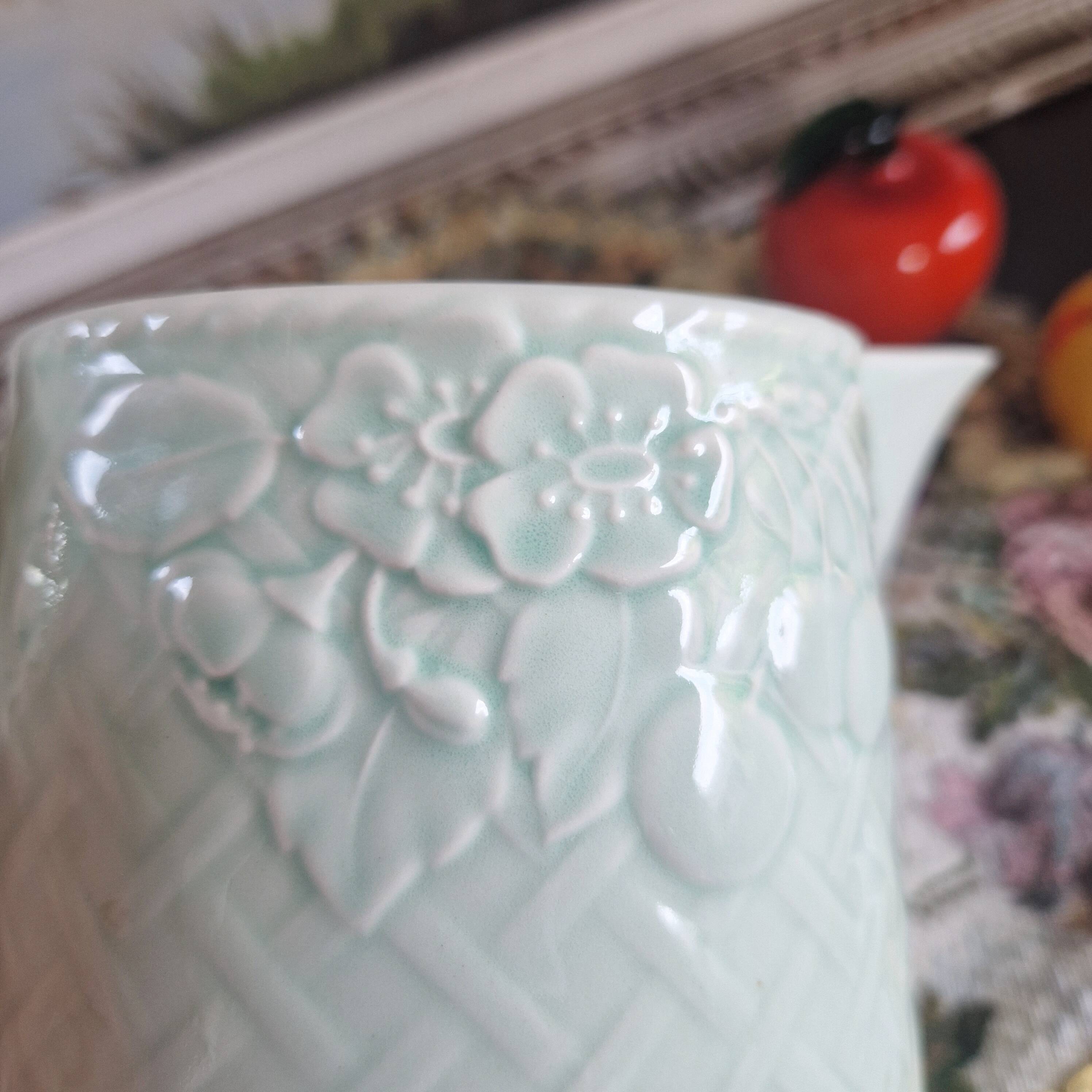 Villeroy boch coffee pitcher model piedmont primavera light green fruit