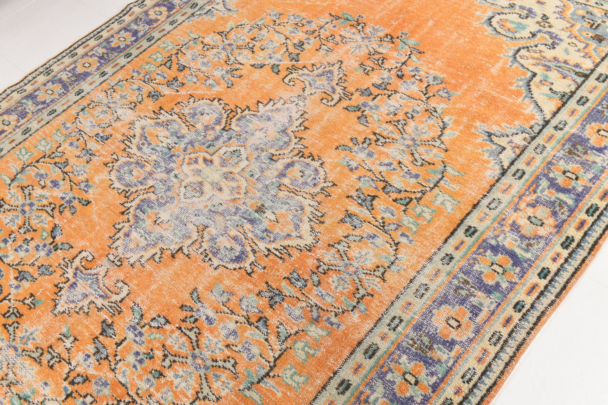 7x10 Vintage Geometric Style Traditional Orientel Carpet, 200x298 Cm