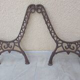 Pair of cast iron bench legs