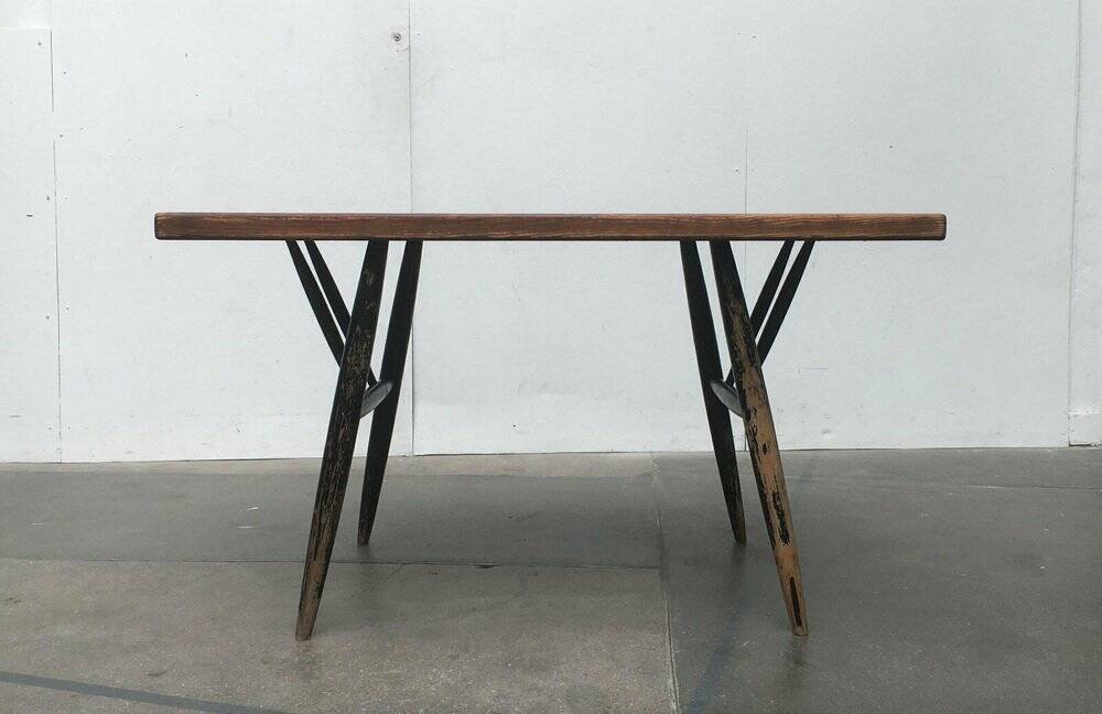 Pirkka Early dining table from the mid-century by Ilmari Tapiovaara for Laukaan Puu, 1960s.