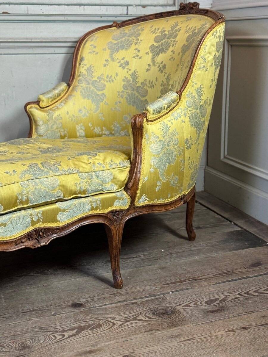 Duchess in Boat, Chaise Longue, Louis XV, Yellow Silk, 18th Century