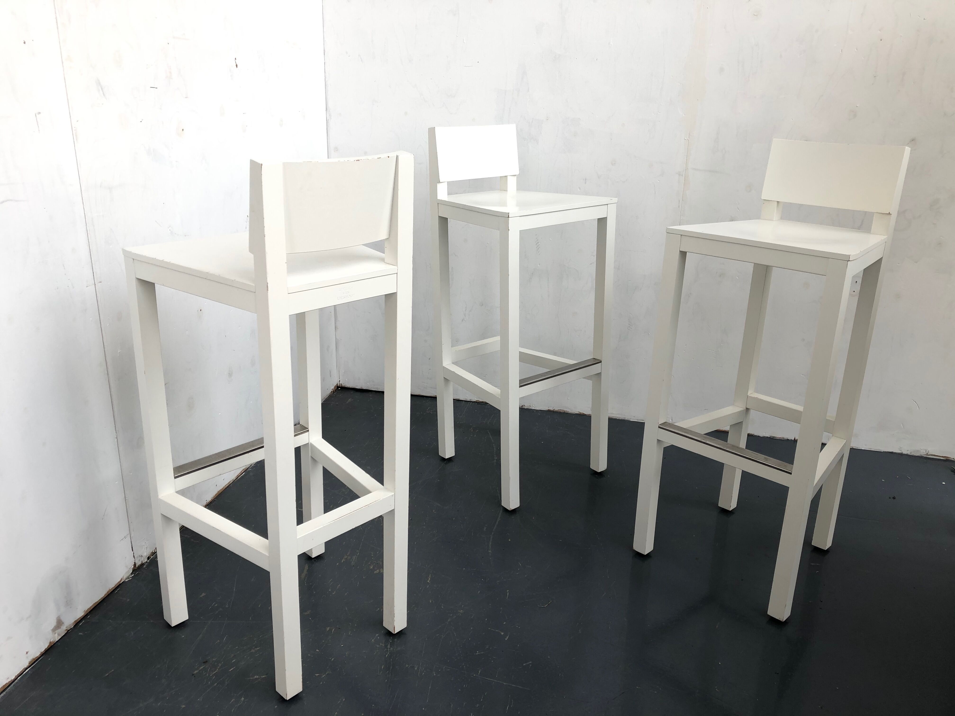 Lensvelt AVL Shaker 3 bar stools design Atelier van Lieshout