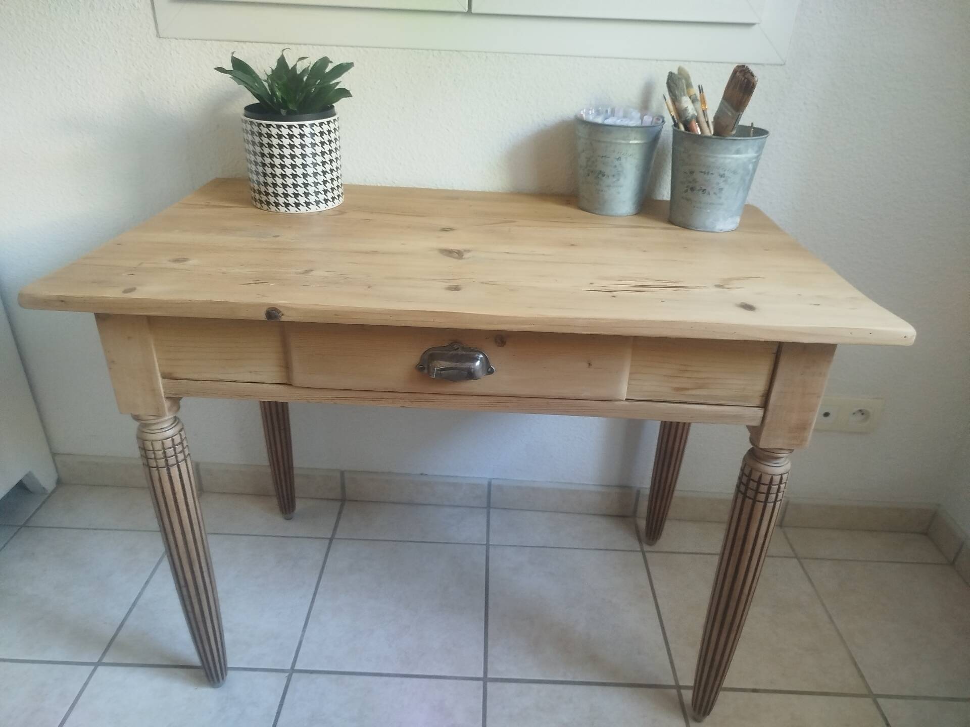 Ancienne table, bureau de ferme