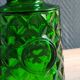 Carafe à whisky vintage en verre vert moulé pointe de diamant