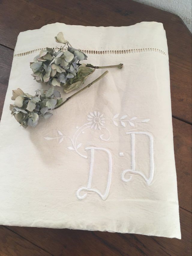 Mestizo cotton sheet monogrammed D D.