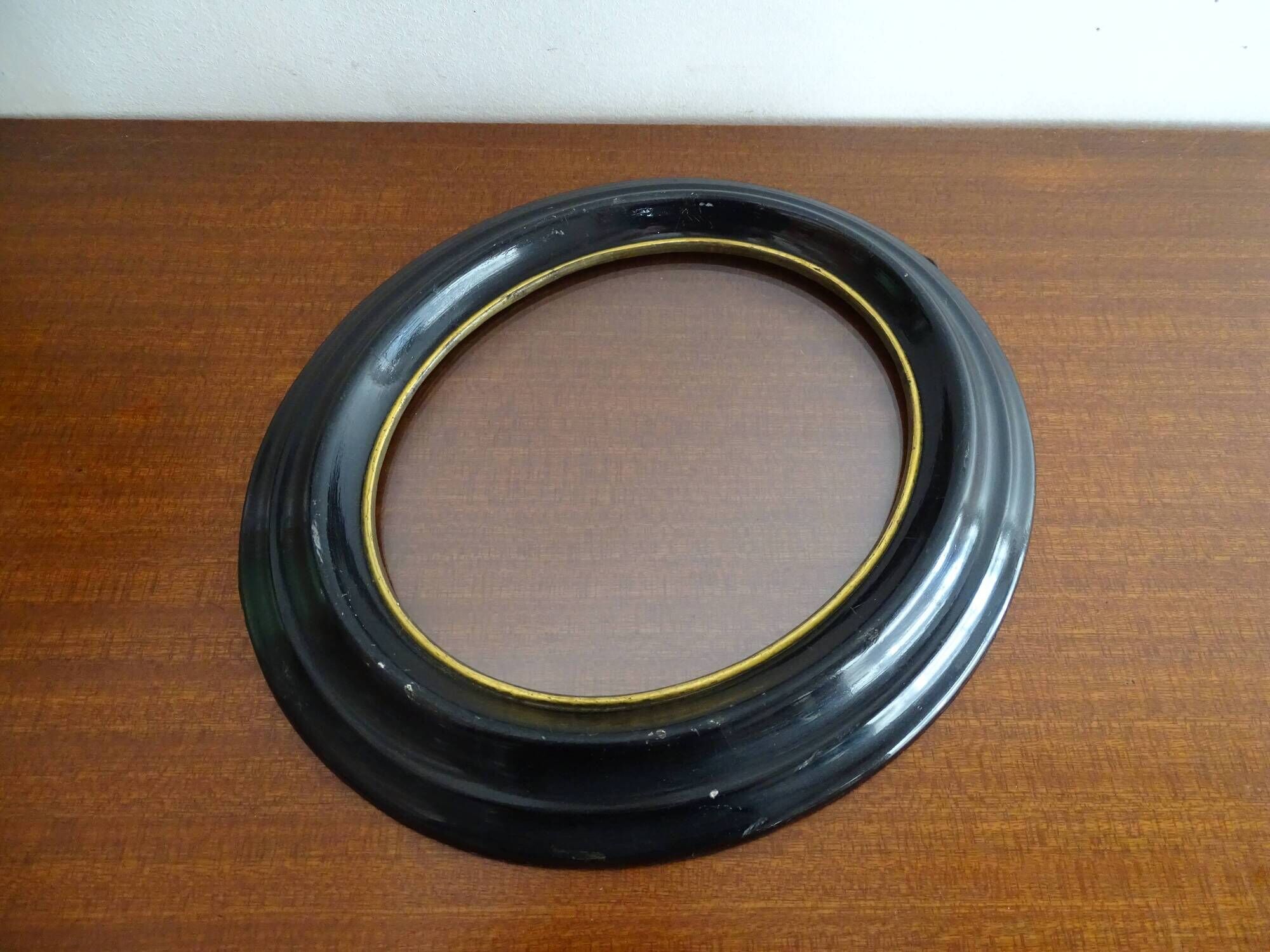 Oval frame Napoleon III blackened wood and blown glass glass glass 24 x 21.5