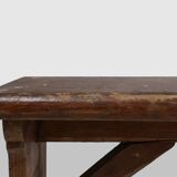 Banc rustique français en chêne avec sculptures et belle patine, vers 1850