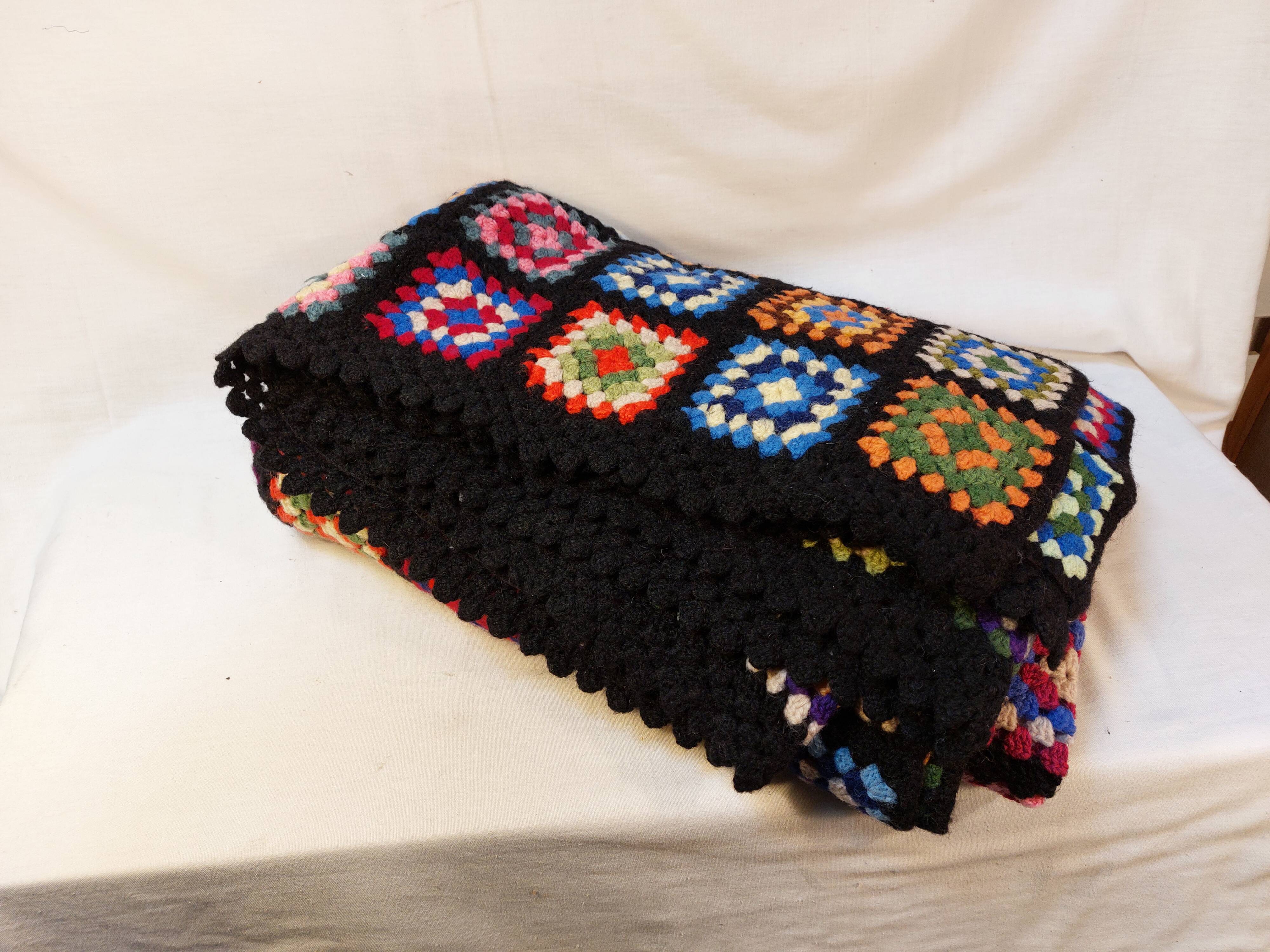 Plaid wool blanket crocheted vintage granny XXL - 195x195 cm