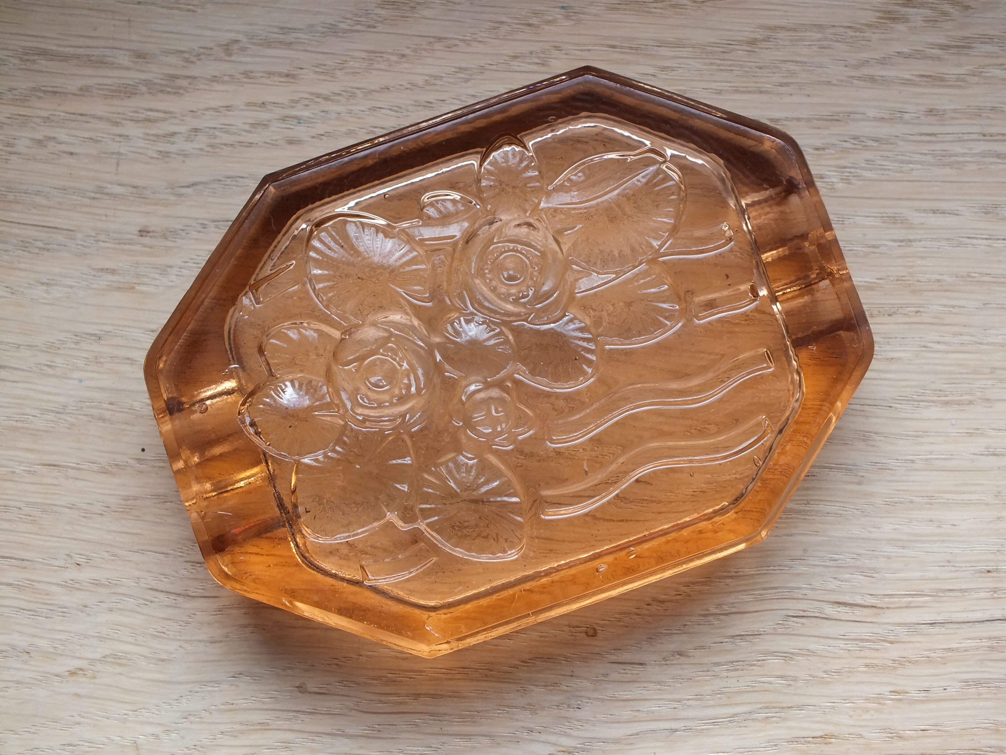Art Deco style pressed molded glass ashtray, rose décor