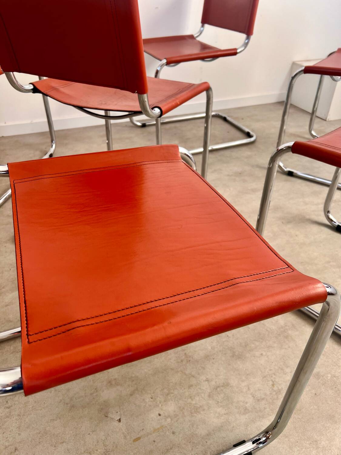Lot 6 tubular chairs S33 design Mart Stam vintage cognac leather from the 70s
