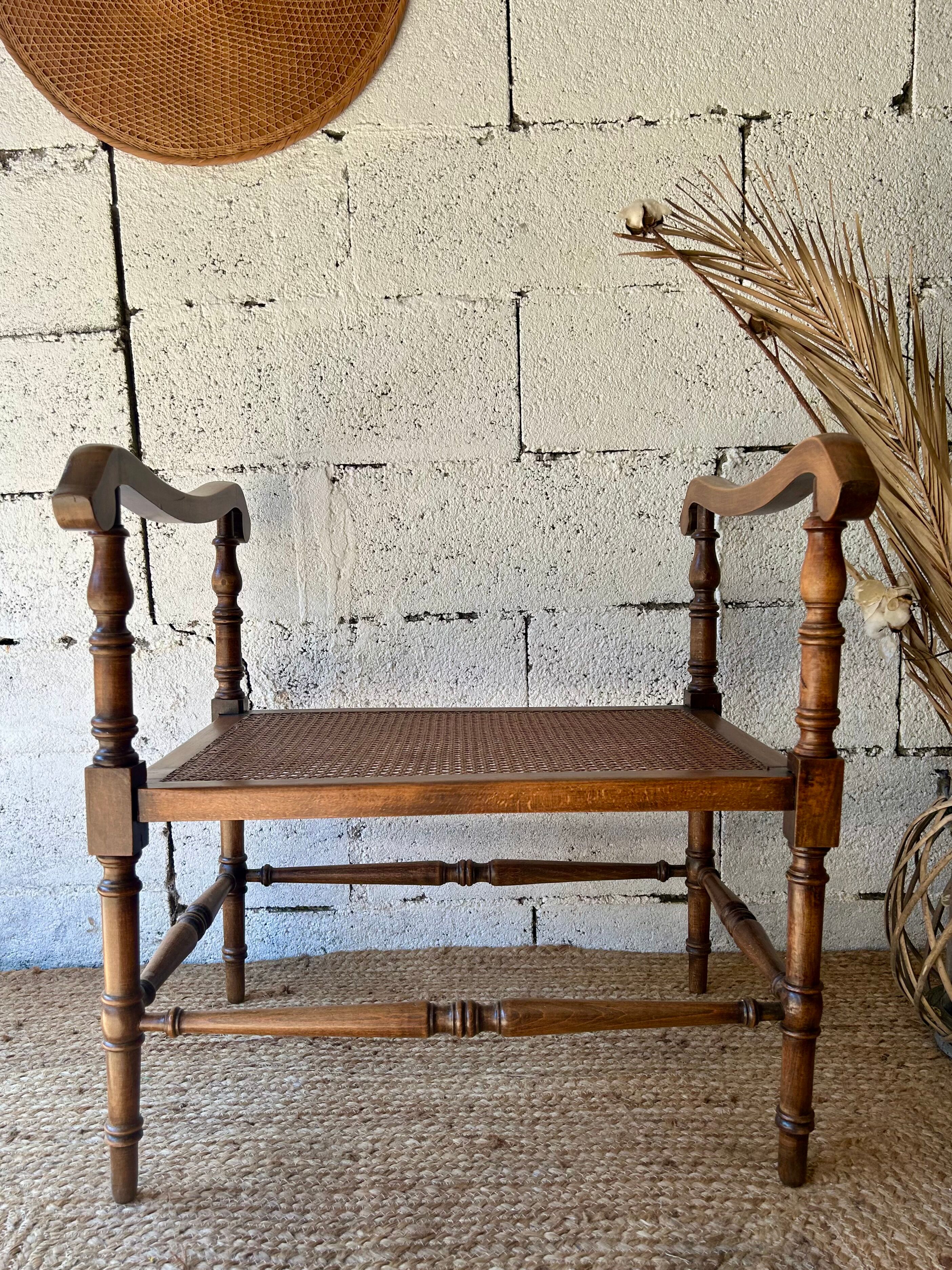 Petit banc d’appoint canné de style Anglais