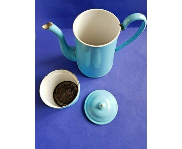 Blue enamelsheet coffee maker