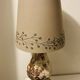 Vintage Asian lamp in ceramic with a wooden base, adjustable lampshade.