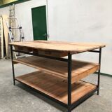 Counter to shelves of business