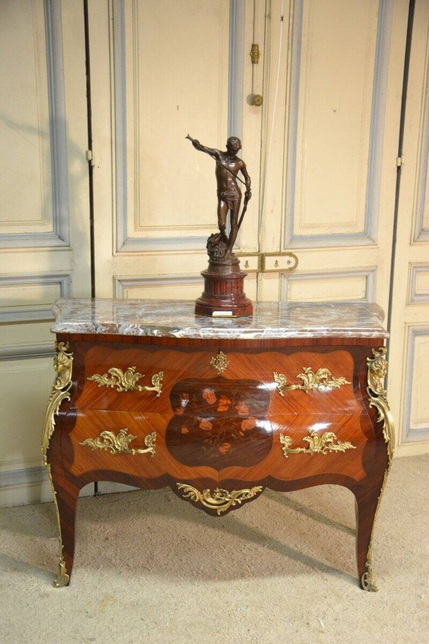 20th century Regency marquetry commode