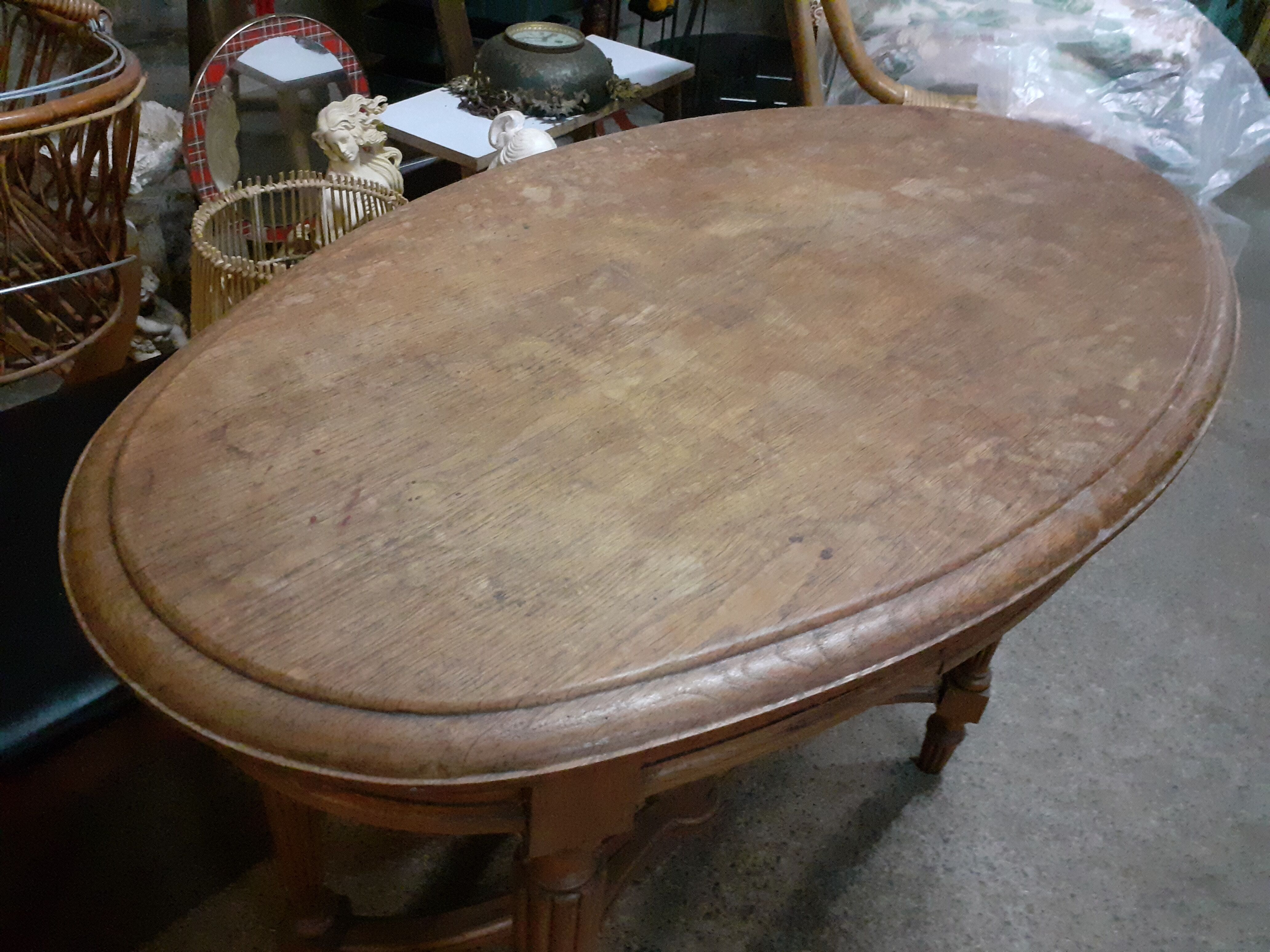 Oval console