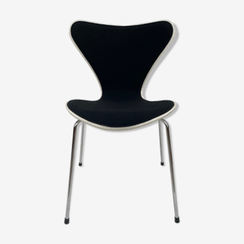 Arne Jacobsen butterfly chair series 7 for Fritz Hansen 1955