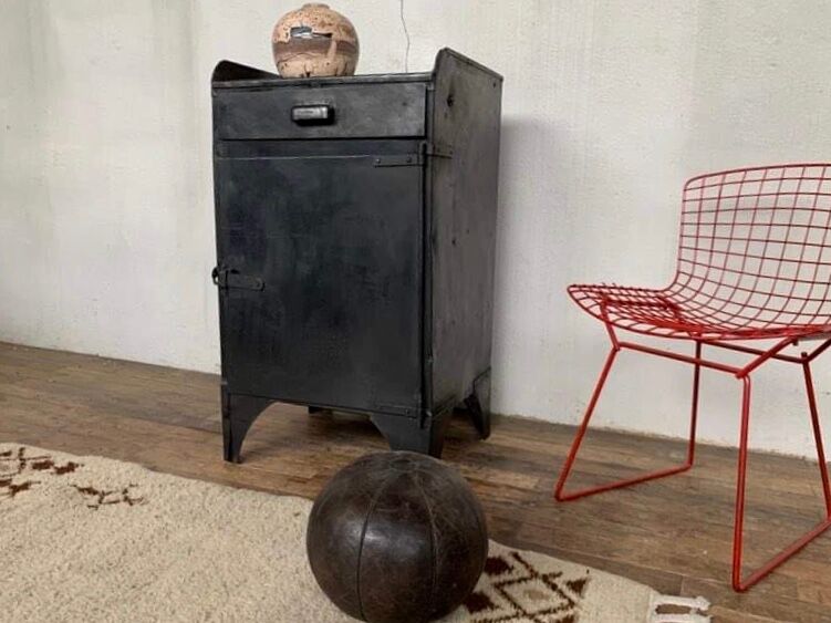 Old Industrial workshop furniture with 1 door 1 drawer in patinated iron