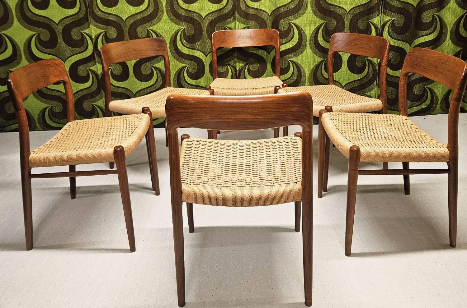 Set of 6 Møller teak chairs 1960