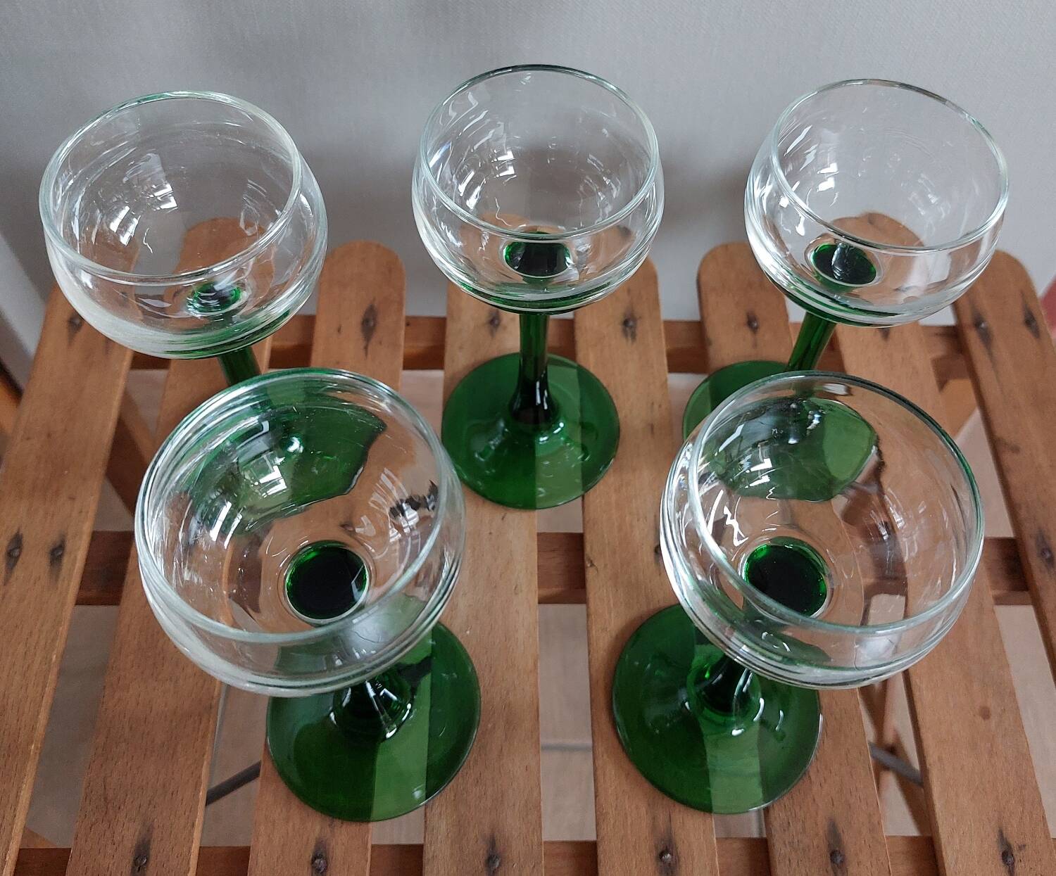 Alsatian white wine glasses with green base