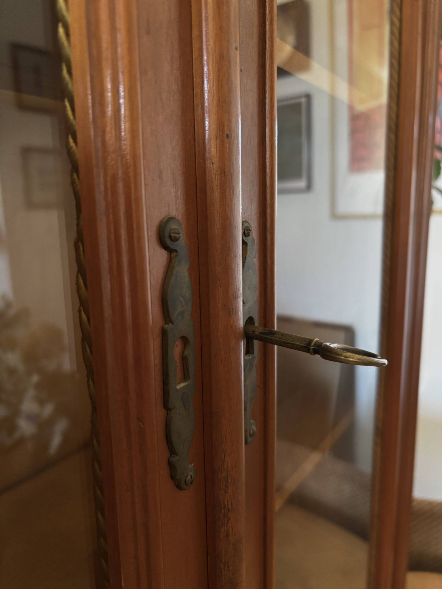 Vitrine / vaisselier vintage