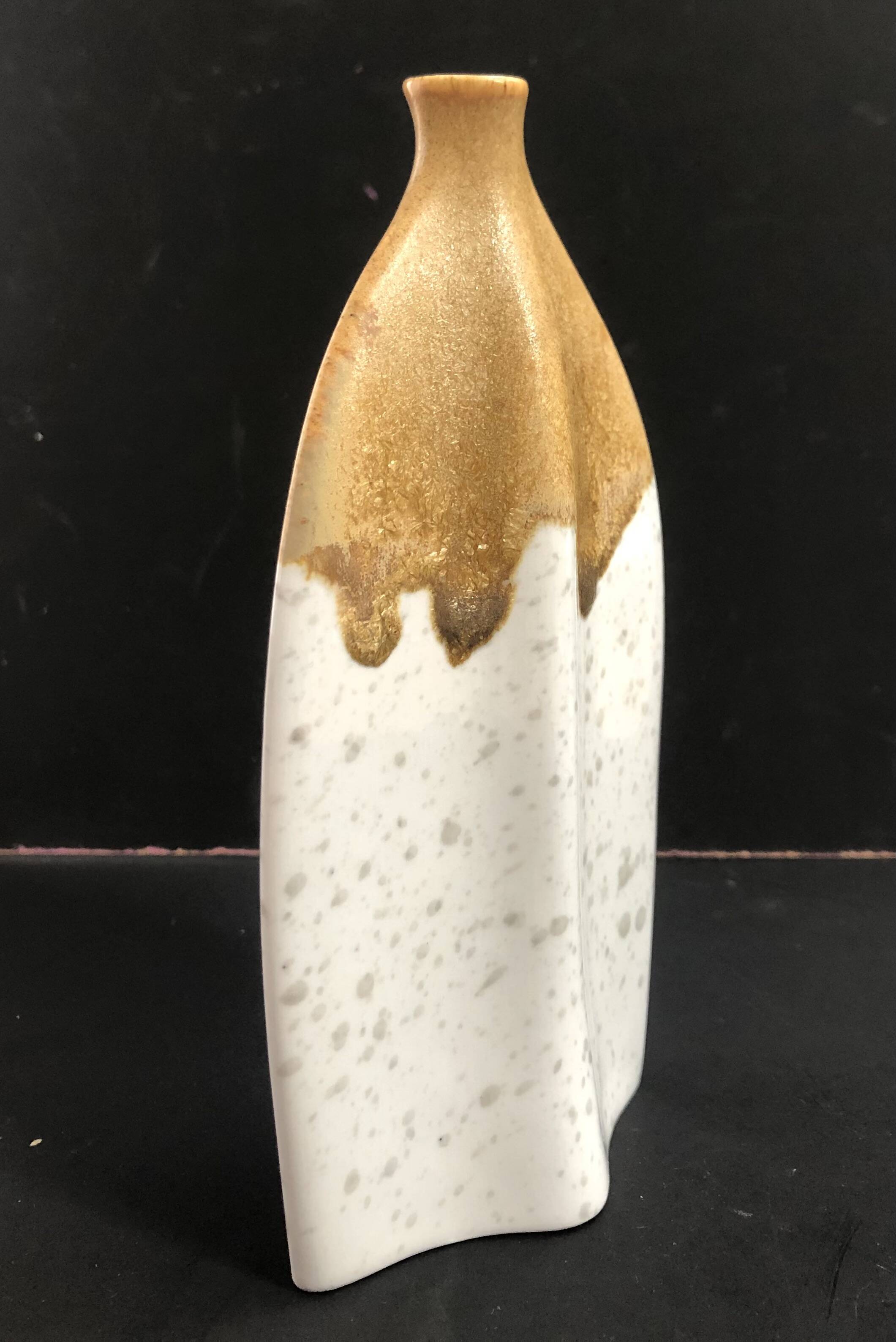 Modern sgrafo vase by Peter Müller, Germany