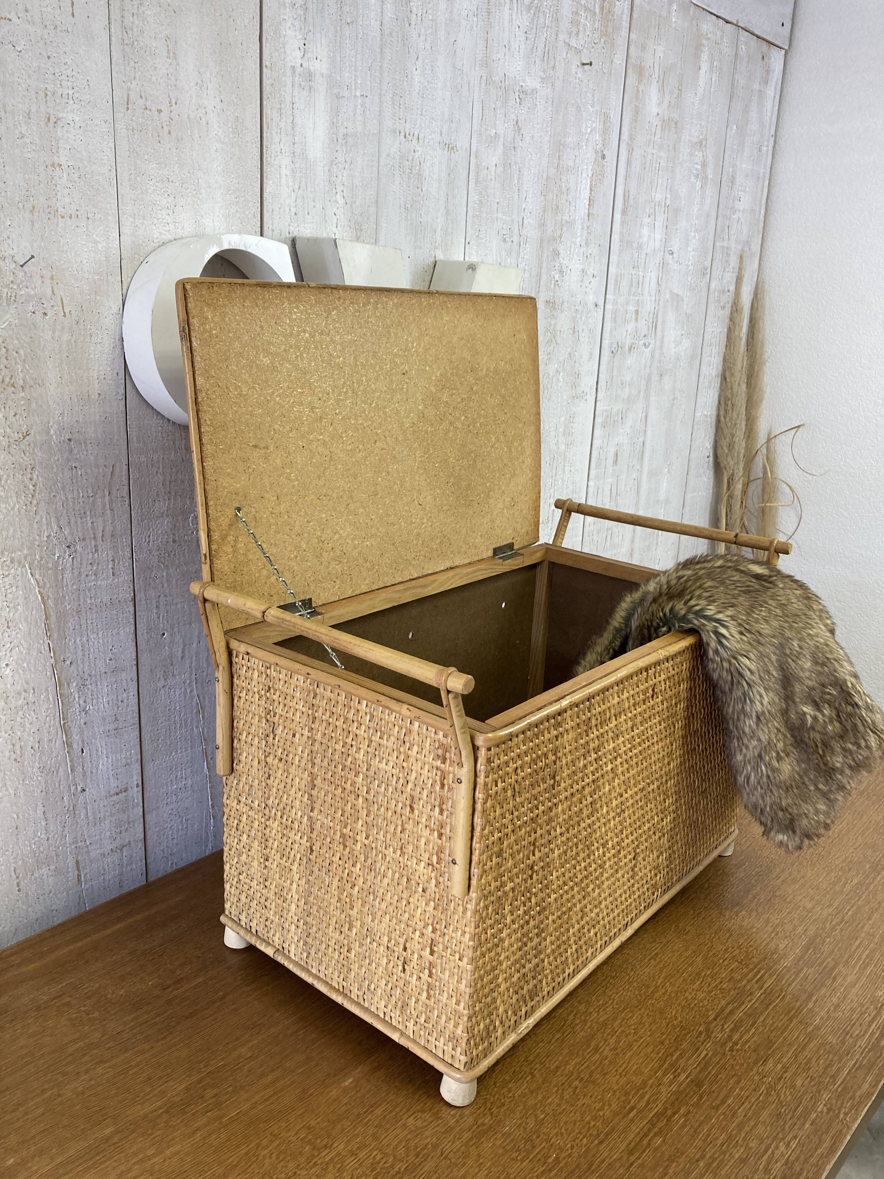 Vintage rattan chest