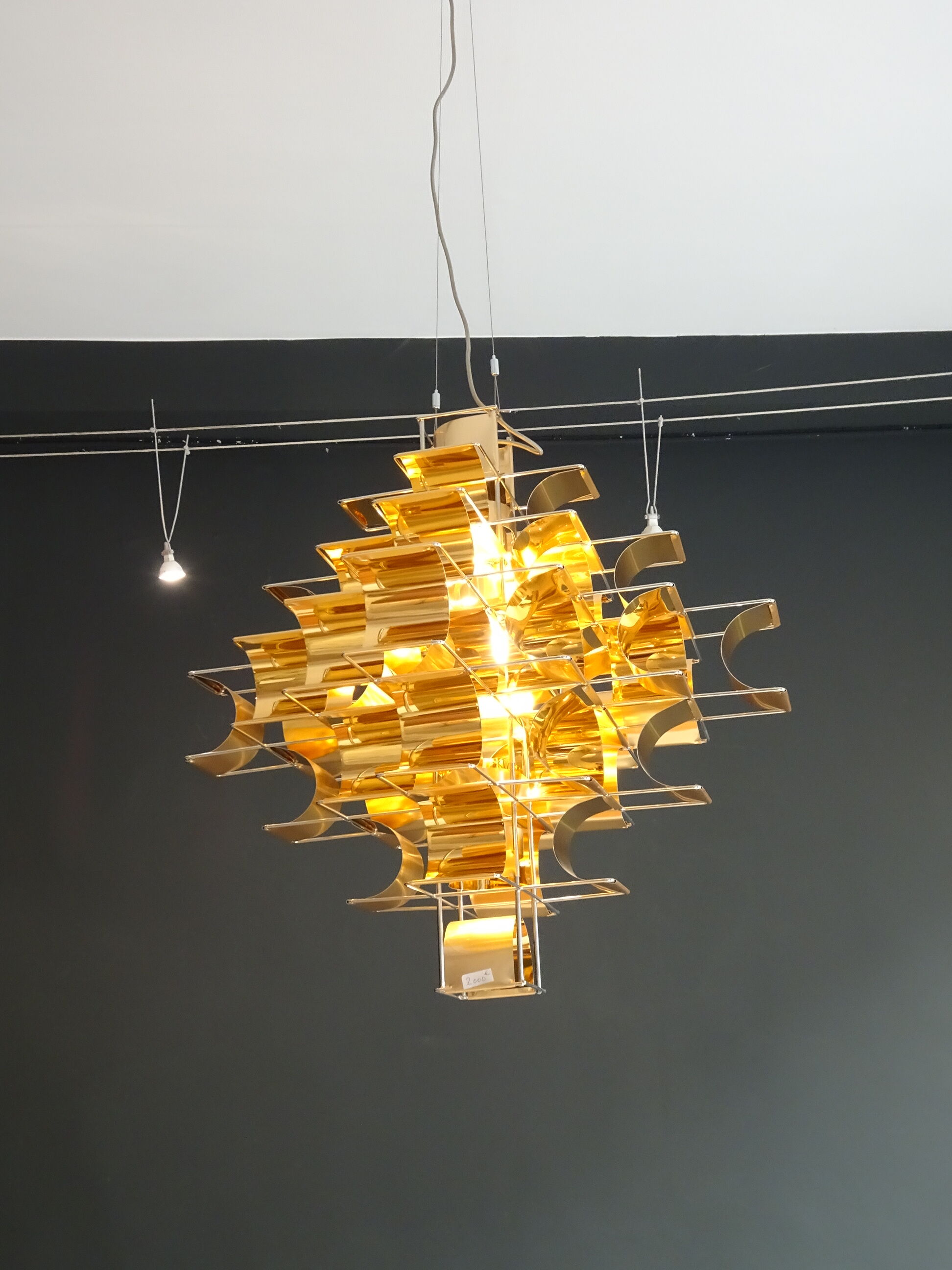 "Cassiopee" model suspension by Max Sauze, reissue of 2017