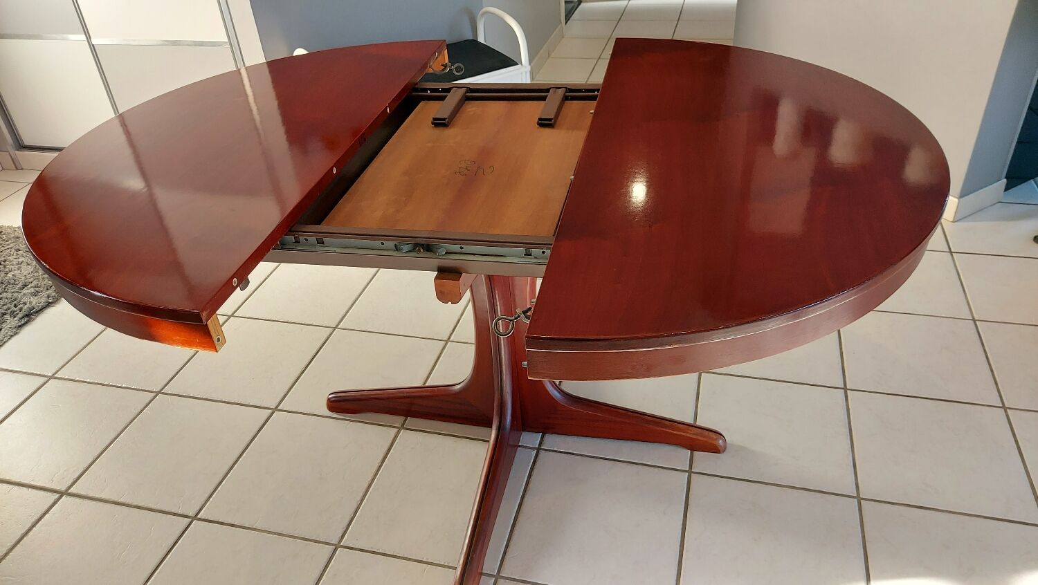Vintage Baumann extendable table 1970s