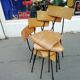 Lot de 4 chaises pieds compas de type scolaire