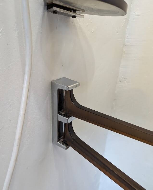 Veca 70's bathroom set