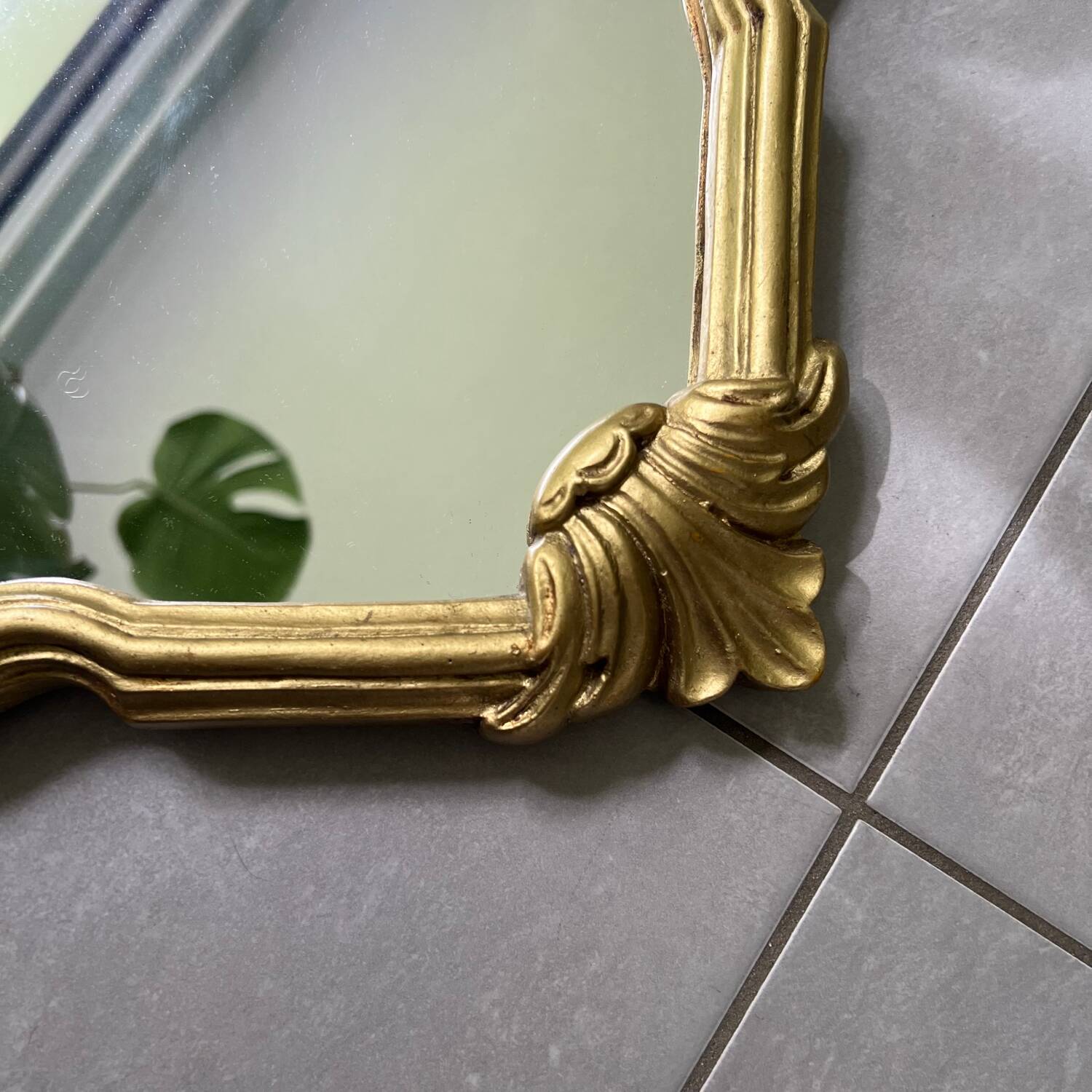 Miroir coquille doré