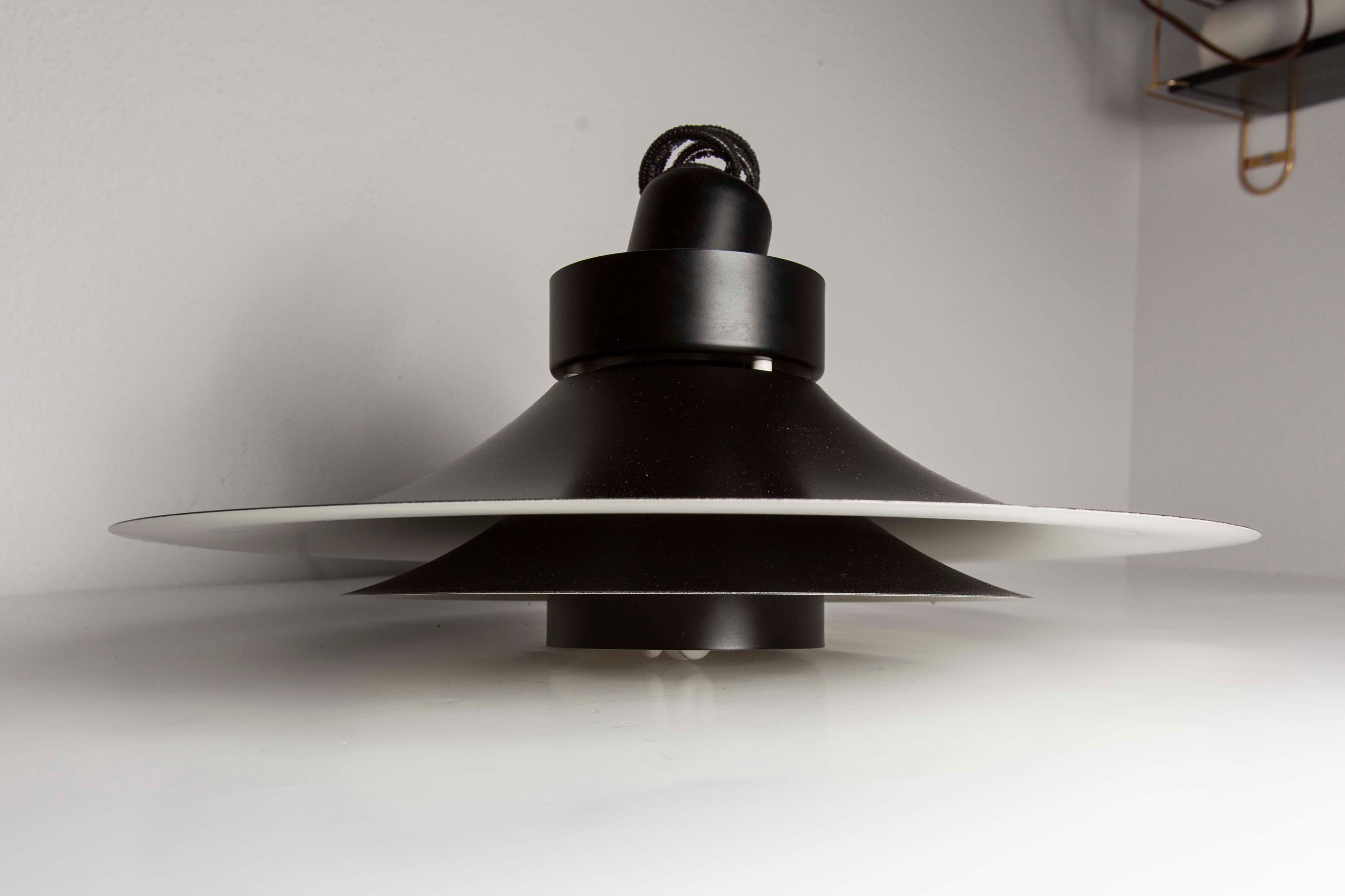 Suspension Danish 1960 black and white